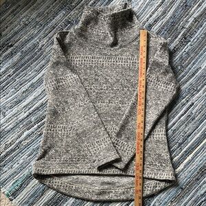 Columbia Gray Patterned Turtleneck Sweater